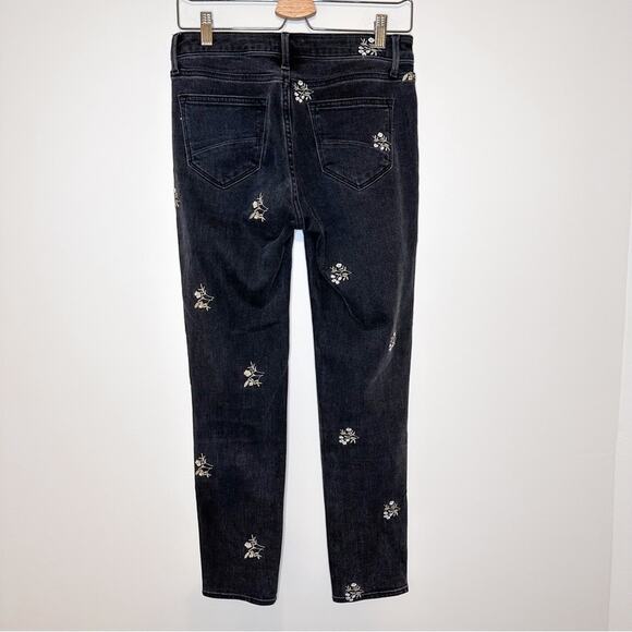 Driftwood Black Embroidered Distressed Jeans - Picture 4 of 5